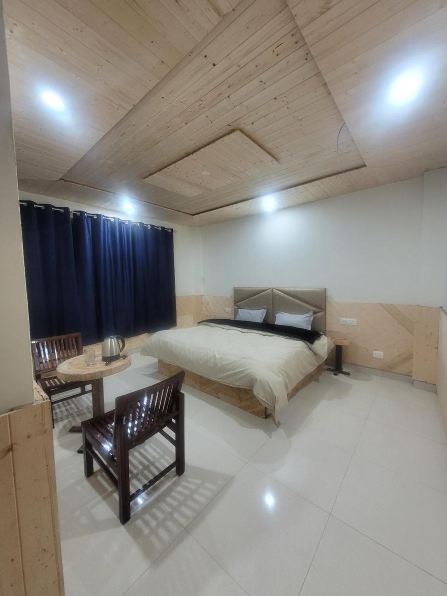 Whoopers Hostel Kasol Exterior foto